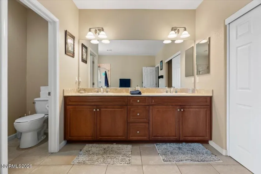10891 Oakhaven, Reno, Nevada 89521, 5 Bedrooms Bedrooms, ,3 BathroomsBathrooms,Residential,Residential,Oakhaven,0,260007044