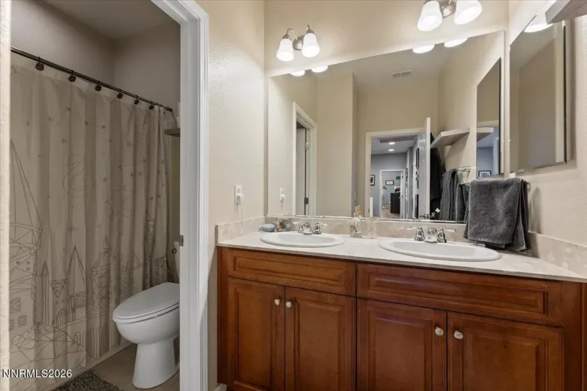10891 Oakhaven, Reno, Nevada 89521, 5 Bedrooms Bedrooms, ,3 BathroomsBathrooms,Residential,Residential,Oakhaven,0,260007044