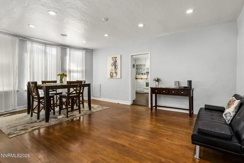 45 Winter, Reno, Nevada 89503, 4 Bedrooms Bedrooms, ,3 BathroomsBathrooms,Residential,Residential,Winter,0,260007067