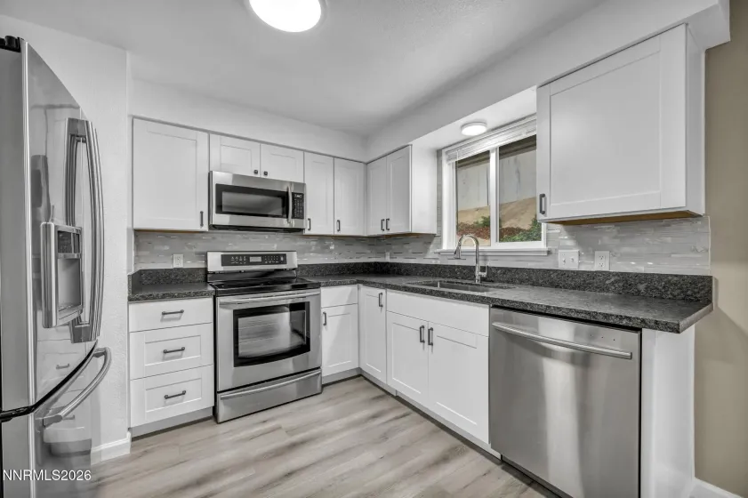 3860 Allen Glen, Reno, Nevada 89503, 3 Bedrooms Bedrooms, ,2 BathroomsBathrooms,Residential,Residential,Allen Glen,0,260007071