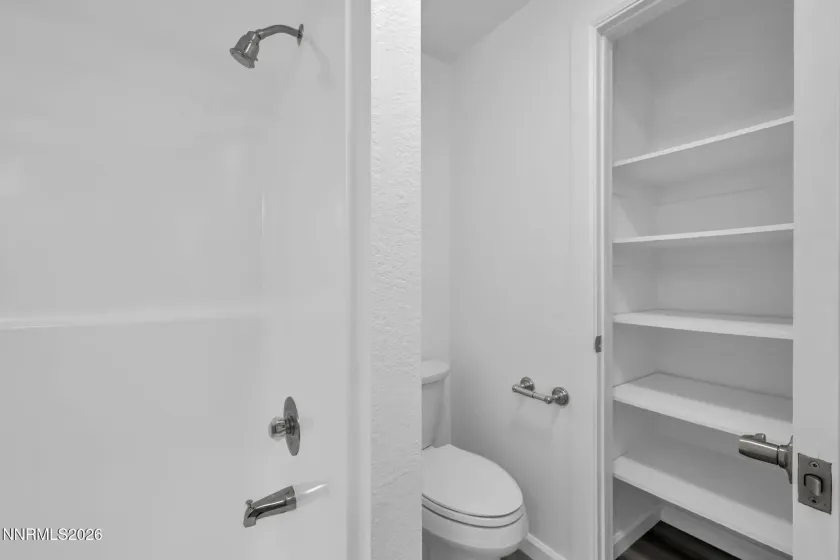3860 Allen Glen, Reno, Nevada 89503, 3 Bedrooms Bedrooms, ,2 BathroomsBathrooms,Residential,Residential,Allen Glen,0,260007071