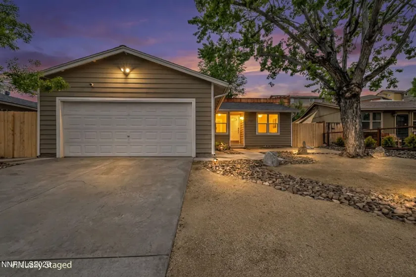 3860 Allen Glen, Reno, Nevada 89503, 3 Bedrooms Bedrooms, ,2 BathroomsBathrooms,Residential,Residential,Allen Glen,0,260007071