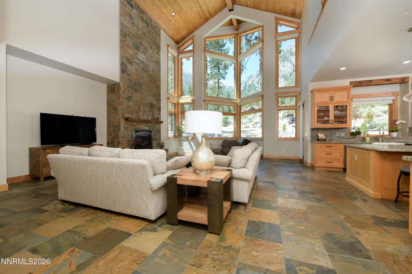 256 Forest Hill, Gardnerville, Nevada 89460, 4 Bedrooms Bedrooms, ,4 BathroomsBathrooms,Residential,Residential,Forest Hill,0,260007072