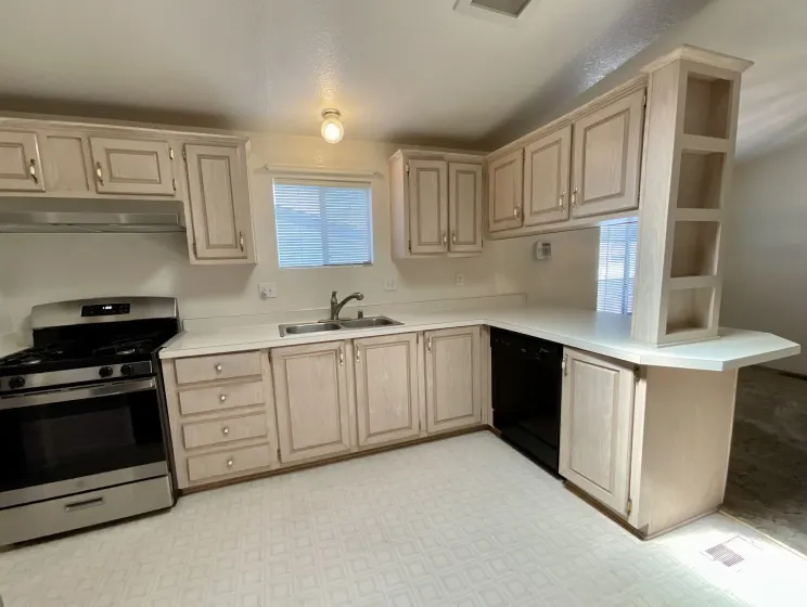 7440 W 4th St #57, Reno, Nevada 89502, 3 Bedrooms Bedrooms, 12 Rooms Rooms,2 BathroomsBathrooms,Manufactured,Residential,W 4th,0,260007080