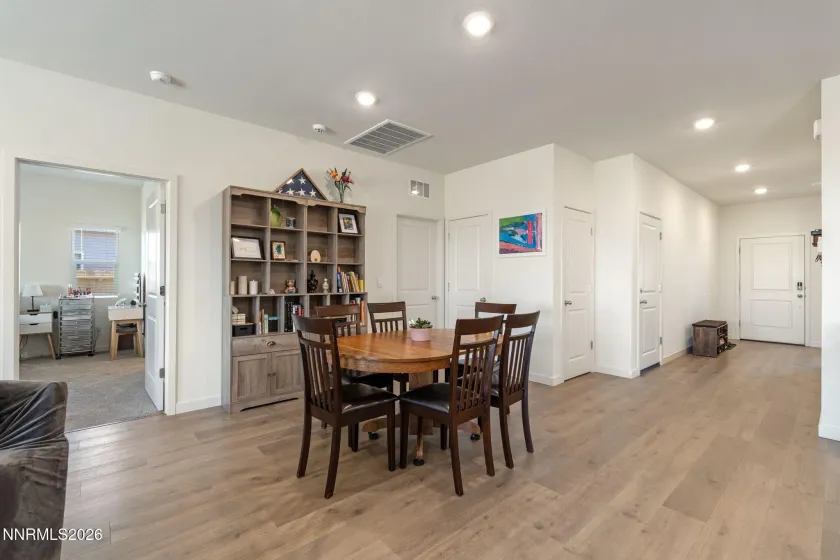 7555 Grassy Plns, Reno, Nevada 89506, 3 Bedrooms Bedrooms, ,2 BathroomsBathrooms,Residential,Residential,Grassy Plns,0,260006445