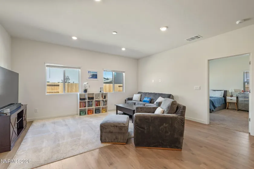 7555 Grassy Plns, Reno, Nevada 89506, 3 Bedrooms Bedrooms, ,2 BathroomsBathrooms,Residential,Residential,Grassy Plns,0,260006445