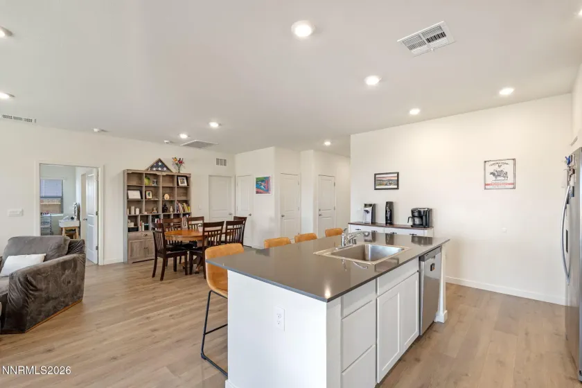 7555 Grassy Plns, Reno, Nevada 89506, 3 Bedrooms Bedrooms, ,2 BathroomsBathrooms,Residential,Residential,Grassy Plns,0,260006445
