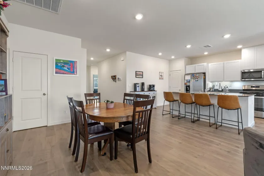 7555 Grassy Plns, Reno, Nevada 89506, 3 Bedrooms Bedrooms, ,2 BathroomsBathrooms,Residential,Residential,Grassy Plns,0,260006445
