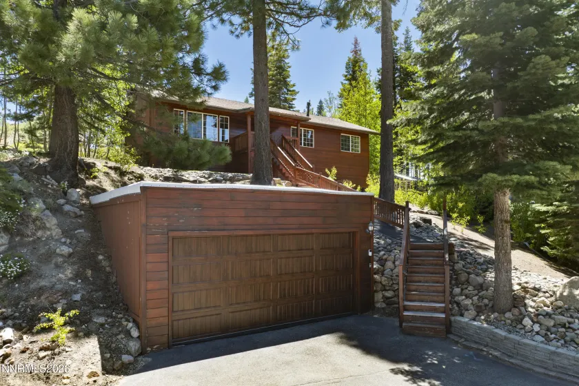 111 Roxanne, Stateline, Nevada 89449, 3 Bedrooms Bedrooms, ,2 BathroomsBathrooms,Residential,Residential,Roxanne,0,260007087