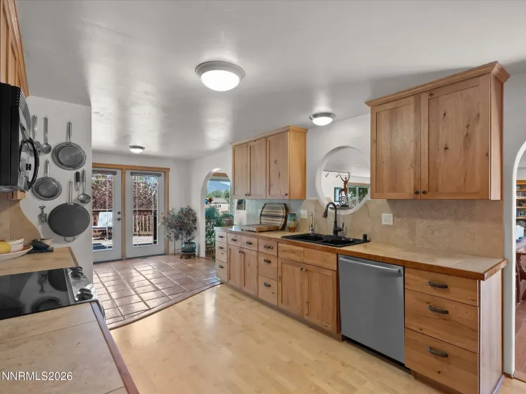 1560 Jones, Minden, Nevada 89423, 3 Bedrooms Bedrooms, ,2 BathroomsBathrooms,Residential,Residential,Jones,0,260007100