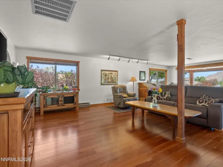 1560 Jones, Minden, Nevada 89423, 3 Bedrooms Bedrooms, ,2 BathroomsBathrooms,Residential,Residential,Jones,0,260007100