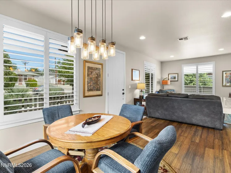 707 Roberts, Reno, Nevada 89502, 3 Bedrooms Bedrooms, ,3 BathroomsBathrooms,Residential,Residential,Roberts,0,260007112