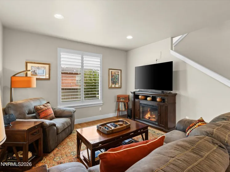 707 Roberts, Reno, Nevada 89502, 3 Bedrooms Bedrooms, ,3 BathroomsBathrooms,Residential,Residential,Roberts,0,260007112
