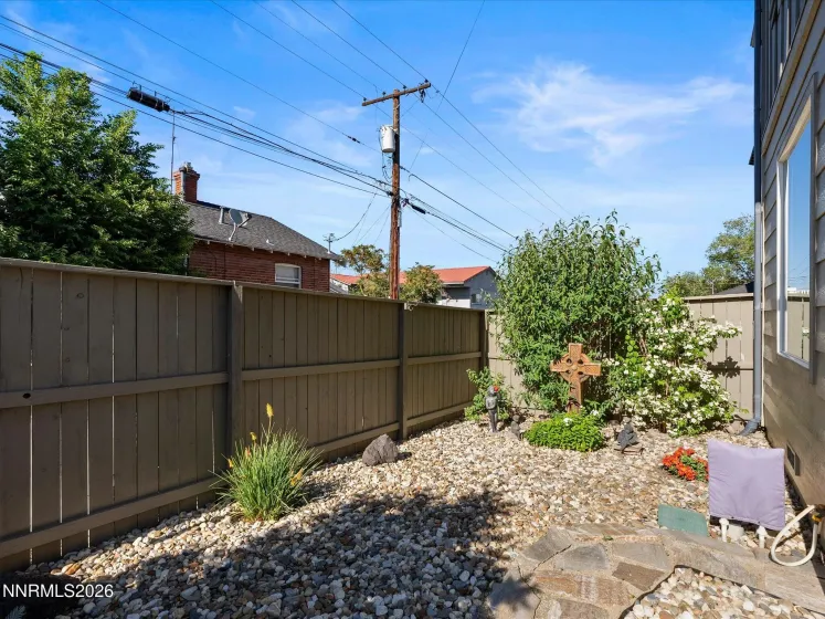 707 Roberts, Reno, Nevada 89502, 3 Bedrooms Bedrooms, ,3 BathroomsBathrooms,Residential,Residential,Roberts,0,260007112
