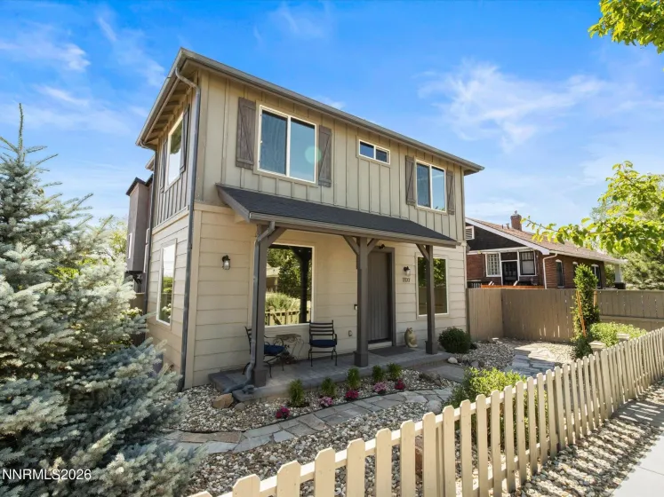 707 Roberts, Reno, Nevada 89502, 3 Bedrooms Bedrooms, ,3 BathroomsBathrooms,Residential,Residential,Roberts,0,260007112