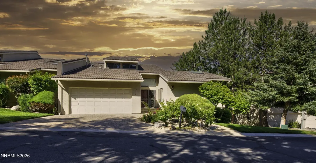 2640 Rockview, Reno, Nevada 89519, 3 Bedrooms Bedrooms, ,4 BathroomsBathrooms,Residential,Residential,Rockview,0,260007140