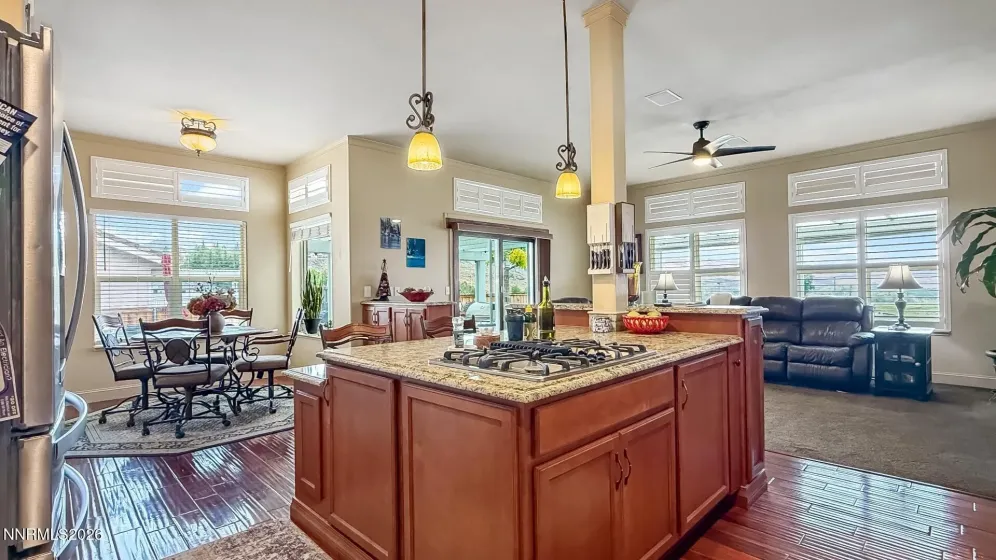 1461 Fraun, Sparks, Nevada 89436, 4 Bedrooms Bedrooms, ,3 BathroomsBathrooms,Residential,Residential,Fraun,0,260007147