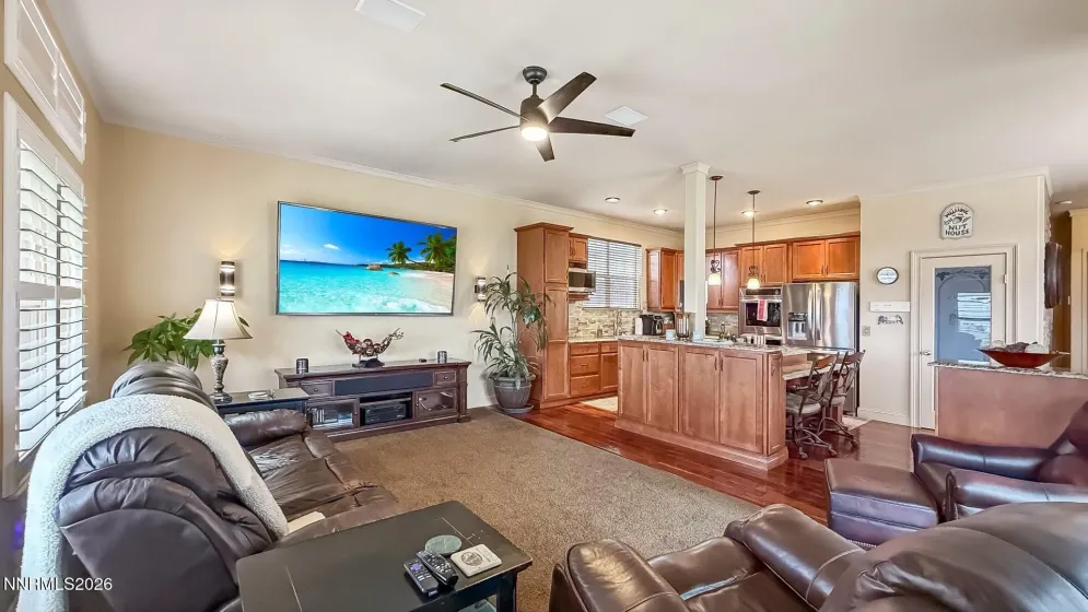 1461 Fraun, Sparks, Nevada 89436, 4 Bedrooms Bedrooms, ,3 BathroomsBathrooms,Residential,Residential,Fraun,0,260007147