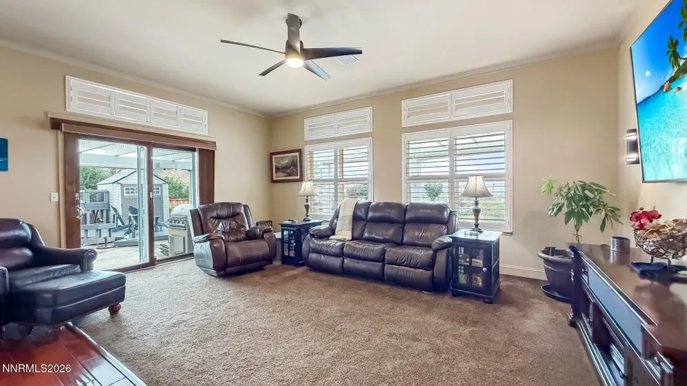 1461 Fraun, Sparks, Nevada 89436, 4 Bedrooms Bedrooms, ,3 BathroomsBathrooms,Residential,Residential,Fraun,0,260007147