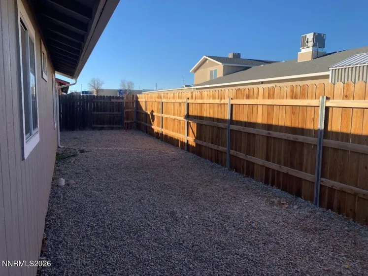 960 Mark, Fallon, Nevada 89406, 8 Bedrooms Bedrooms, ,4 BathroomsBathrooms,Residential Income,Residential,Mark,0,260007156