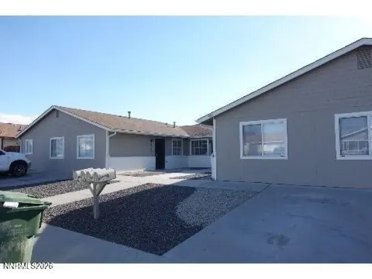 960 Mark, Fallon, Nevada 89406, 8 Bedrooms Bedrooms, ,4 BathroomsBathrooms,Residential Income,Residential,Mark,0,260007156