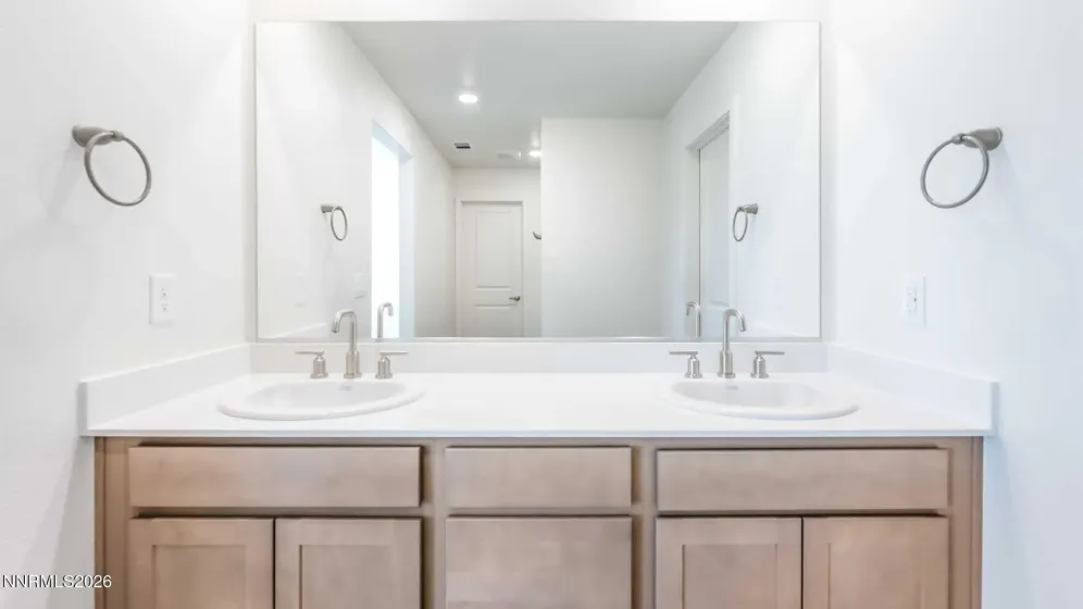 2997 Winze, Reno, Nevada 89512, 5 Bedrooms Bedrooms, ,3 BathroomsBathrooms,Residential,Residential,Winze,0,260007182