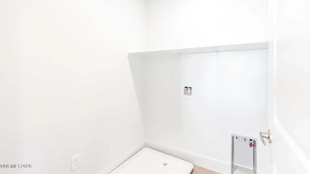 2997 Winze, Reno, Nevada 89512, 5 Bedrooms Bedrooms, ,3 BathroomsBathrooms,Residential,Residential,Winze,0,260007182