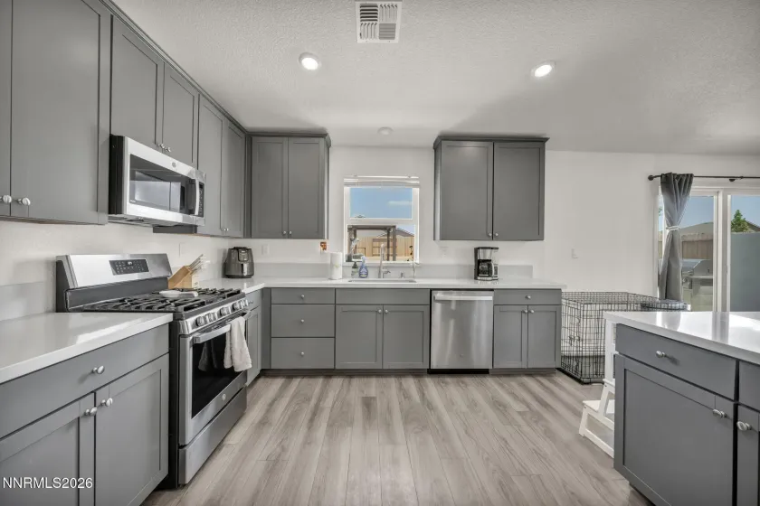 519 Fox Branch, Sparks, Nevada 89441, 4 Bedrooms Bedrooms, ,3 BathroomsBathrooms,Residential,Residential,Fox Branch,0,260007192