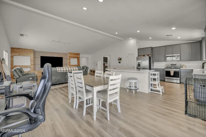 519 Fox Branch, Sparks, Nevada 89441, 4 Bedrooms Bedrooms, ,3 BathroomsBathrooms,Residential,Residential,Fox Branch,0,260007192