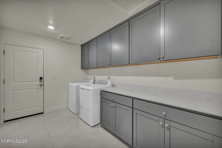 519 Fox Branch, Sparks, Nevada 89441, 4 Bedrooms Bedrooms, ,3 BathroomsBathrooms,Residential,Residential,Fox Branch,0,260007192