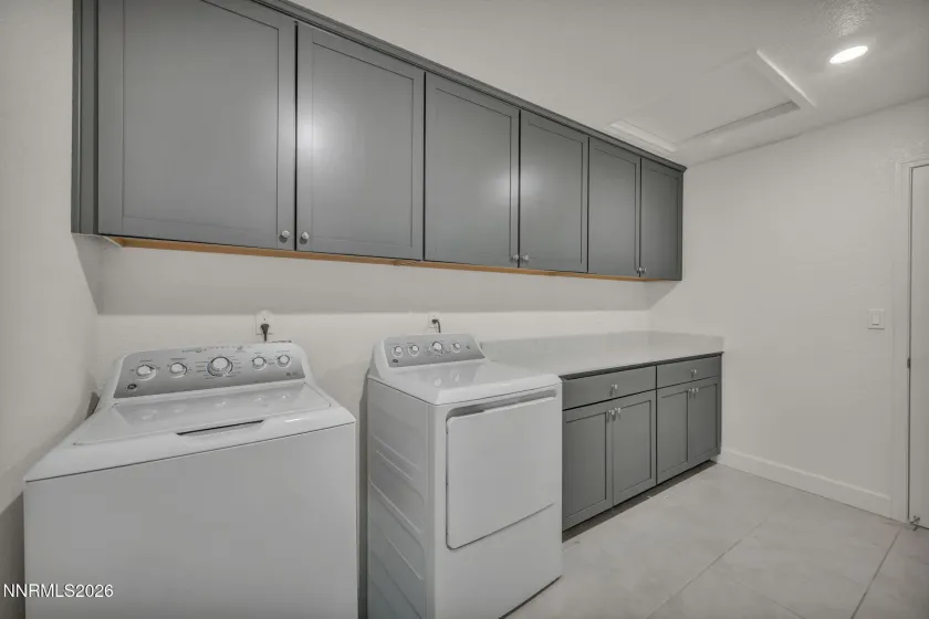 519 Fox Branch, Sparks, Nevada 89441, 4 Bedrooms Bedrooms, ,3 BathroomsBathrooms,Residential,Residential,Fox Branch,0,260007192