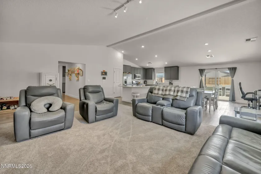 519 Fox Branch, Sparks, Nevada 89441, 4 Bedrooms Bedrooms, ,3 BathroomsBathrooms,Residential,Residential,Fox Branch,0,260007192
