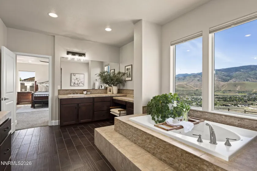 1745 Laurel Ridge, Reno, Nevada 89523, 5 Bedrooms Bedrooms, ,5 BathroomsBathrooms,Residential,Residential,Laurel Ridge,0,260007187
