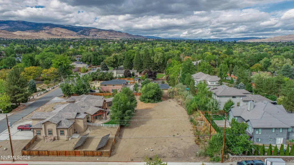 4045 Lakeside, Reno, Nevada 89509, 4 Bedrooms Bedrooms, ,3 BathroomsBathrooms,Residential,Residential,Lakeside,0,260007226