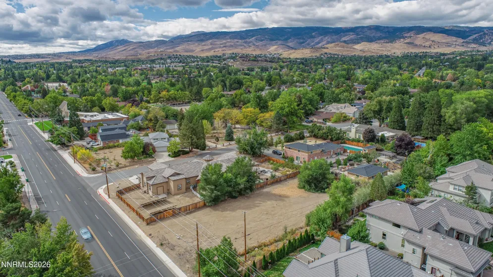 4045 Lakeside, Reno, Nevada 89509, 4 Bedrooms Bedrooms, ,3 BathroomsBathrooms,Residential,Residential,Lakeside,0,260007226