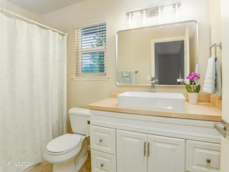 1488 Douglas, Gardnerville, Nevada 89410, 2 Bedrooms Bedrooms, ,2 BathroomsBathrooms,Residential,Residential,Douglas,0,260007235