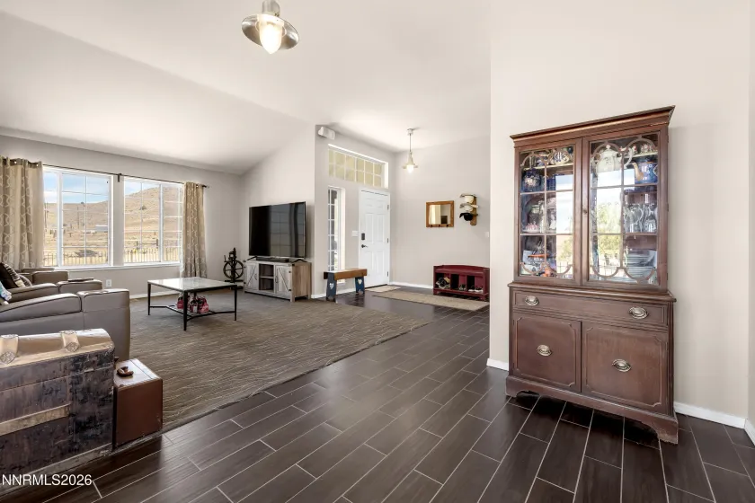 5855 Quaking Aspen, Reno, Nevada 89510, 3 Bedrooms Bedrooms, ,2 BathroomsBathrooms,Residential,Residential,Quaking Aspen,0,260007245