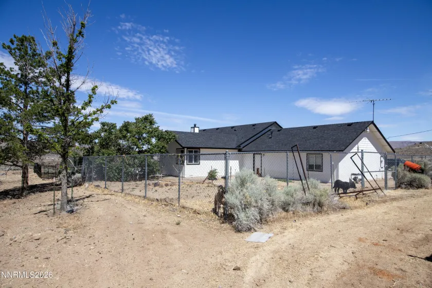 5855 Quaking Aspen, Reno, Nevada 89510, 3 Bedrooms Bedrooms, ,2 BathroomsBathrooms,Residential,Residential,Quaking Aspen,0,260007245