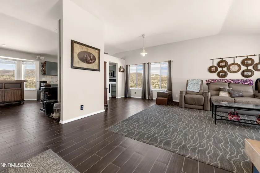 5855 Quaking Aspen, Reno, Nevada 89510, 3 Bedrooms Bedrooms, ,2 BathroomsBathrooms,Residential,Residential,Quaking Aspen,0,260007245