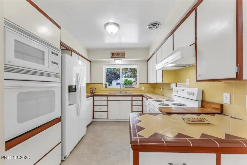 2485 Riviera, Reno, Nevada 89509, 3 Bedrooms Bedrooms, ,2 BathroomsBathrooms,Residential,Residential,Riviera,0,260007247