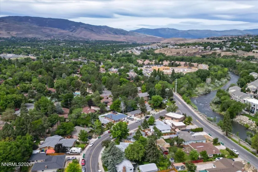 2485 Riviera, Reno, Nevada 89509, 3 Bedrooms Bedrooms, ,2 BathroomsBathrooms,Residential,Residential,Riviera,0,260007247