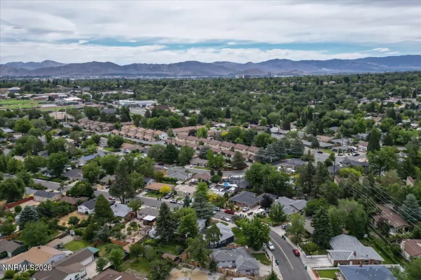 2485 Riviera, Reno, Nevada 89509, 3 Bedrooms Bedrooms, ,2 BathroomsBathrooms,Residential,Residential,Riviera,0,260007247