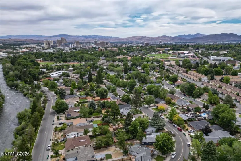 2485 Riviera, Reno, Nevada 89509, 3 Bedrooms Bedrooms, ,2 BathroomsBathrooms,Residential,Residential,Riviera,0,260007247