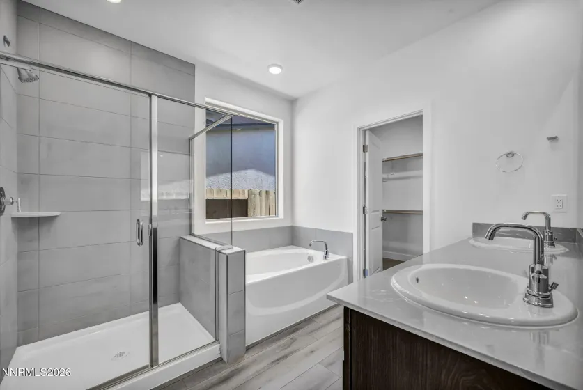 142 Radiant, Carson City, Nevada 89705, 3 Bedrooms Bedrooms, ,2 BathroomsBathrooms,Residential,Residential,Radiant,0,260007250