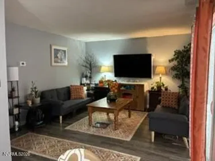 1537 Delucchi, Reno, Nevada 89502, 2 Bedrooms Bedrooms, ,1 BathroomBathrooms,Residential,Residential,Delucchi,0,260007252