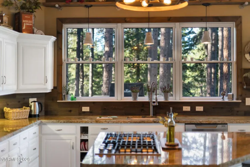 170 Boulder, Whitehawk, California 96106, 5 Bedrooms Bedrooms, ,5 BathroomsBathrooms,Residential,Residential,Boulder,0,260007254