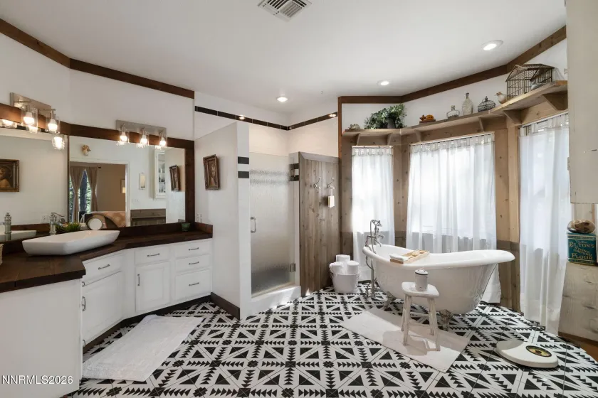 170 Boulder, Whitehawk, California 96106, 5 Bedrooms Bedrooms, ,5 BathroomsBathrooms,Residential,Residential,Boulder,0,260007254