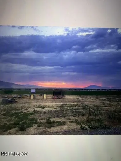 10360 Spur, Winnemucca, Nevada 89445, 4 Bedrooms Bedrooms, ,3 BathroomsBathrooms,Residential,Residential,Spur,0,260007261