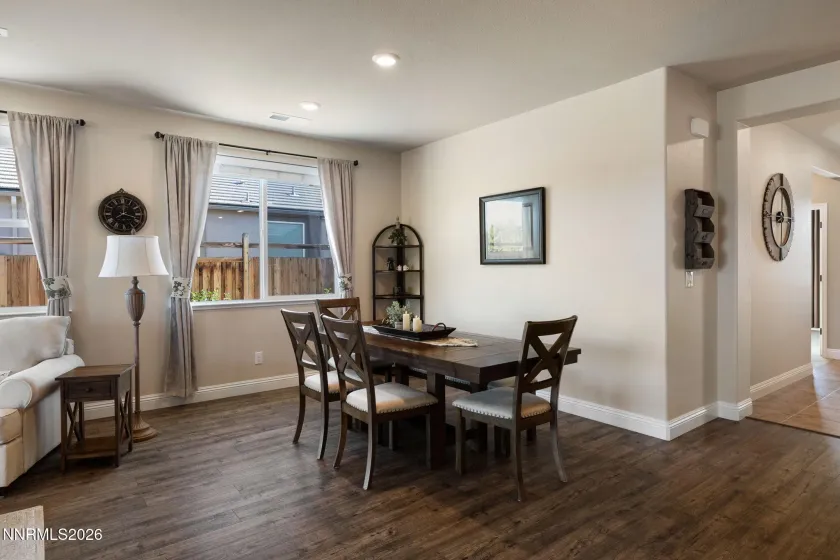 7239 Early Dawn, Sparks, Nevada 89436, 4 Bedrooms Bedrooms, ,2 BathroomsBathrooms,Residential,Residential,Early Dawn,0,260007268