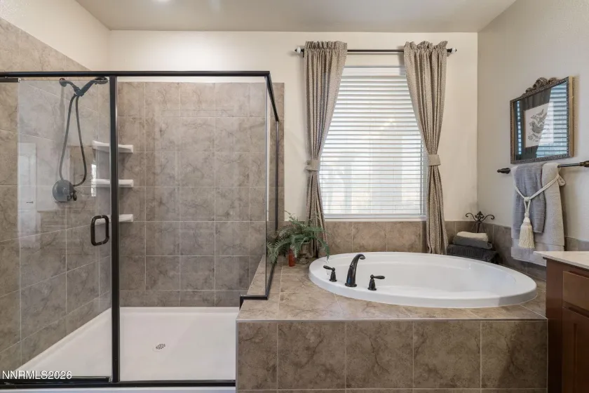 7239 Early Dawn, Sparks, Nevada 89436, 4 Bedrooms Bedrooms, ,2 BathroomsBathrooms,Residential,Residential,Early Dawn,0,260007268